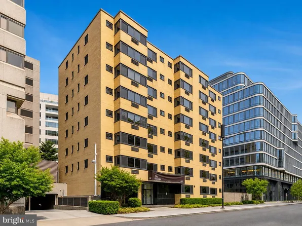 2141 I St NW APT 610, Washington, DC 20037