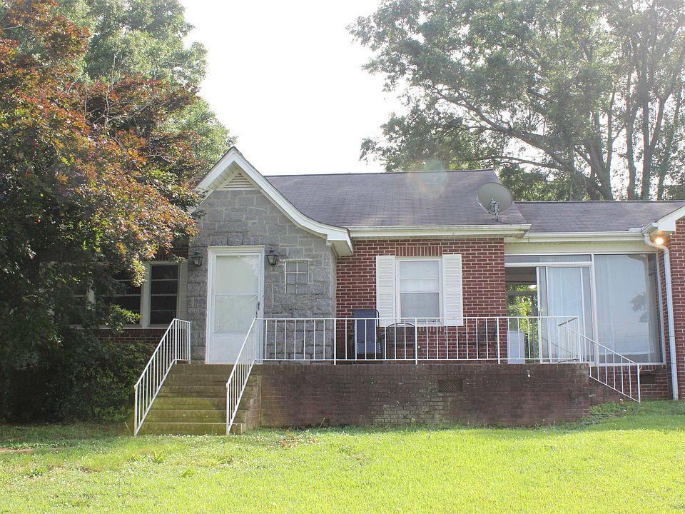 1st image of 109 S Greenwood Ave