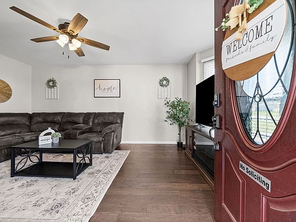 5th image of 2659 Derby Dr