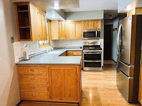 3rd image of 840 RAMBLE LANE