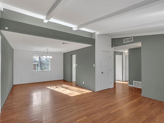 3rd image of 104 Blue Flame Rd