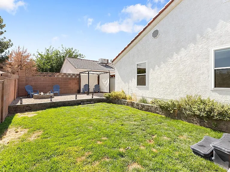 260 W 210 South Cir — Photo 39