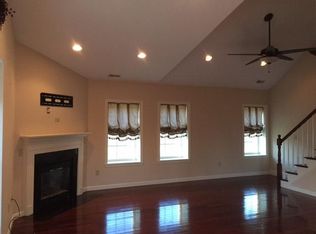 11B Abigail Dr, Hudson, MA 01749