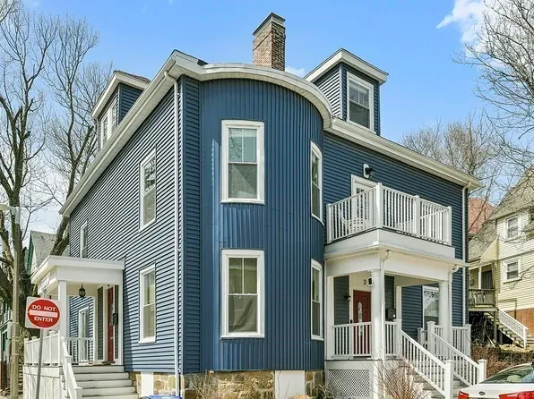 38 Dunreath, Roxbury, MA 02119