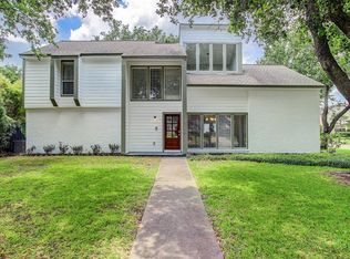 2102 Shadowbriar Dr, Houston, TX 77077