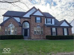 7617 Prairie View Dr, Indianapolis, IN 46256