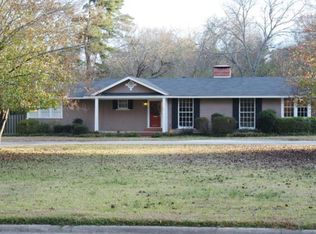 1015 Sherwood Rd, Lufkin, TX 75904