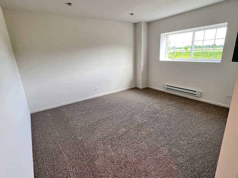 2491 Bella Dr — Photo 22