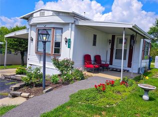107 Larchwood Dr, Delmont, PA 15626