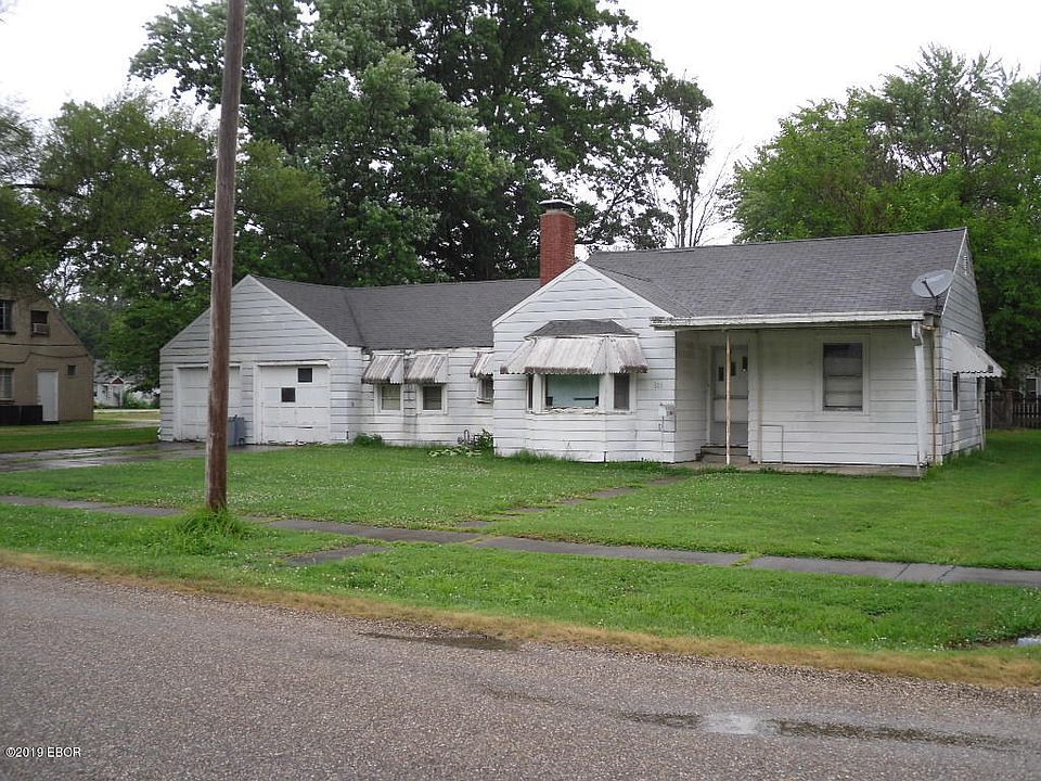 1st image of 816 W Warmouth St
