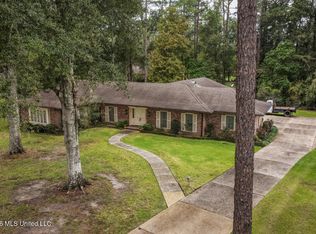 1606 Ellen Dr, McComb, MS 39648