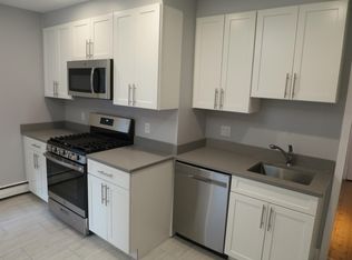 37 Union Sq #2, Somerville, MA 02143