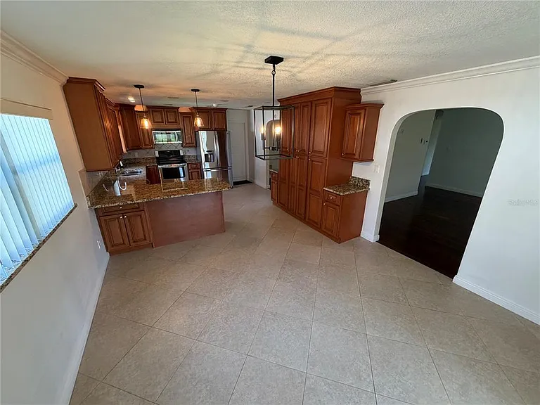 5418 Ardmore Dr — Photo 8