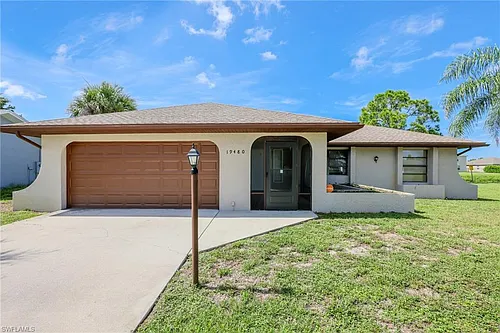 19480 Poppytree Ct Photo 1