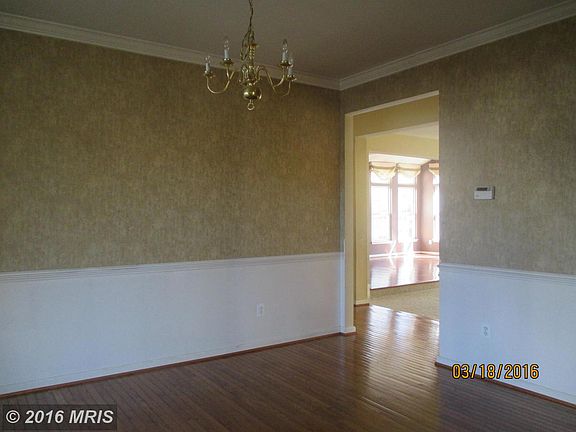 3rd image of 4705 Montega Dr