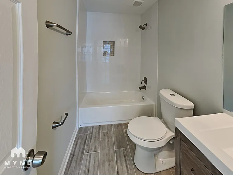 480 Rockwell St SW — Photo 17