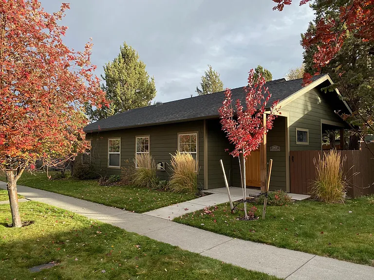 20637 Honeysuckle Ln — Photo 1