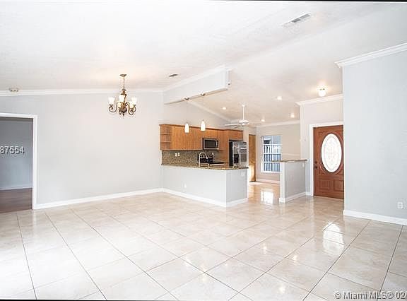 5th image of 6011 Woodland Point Dr