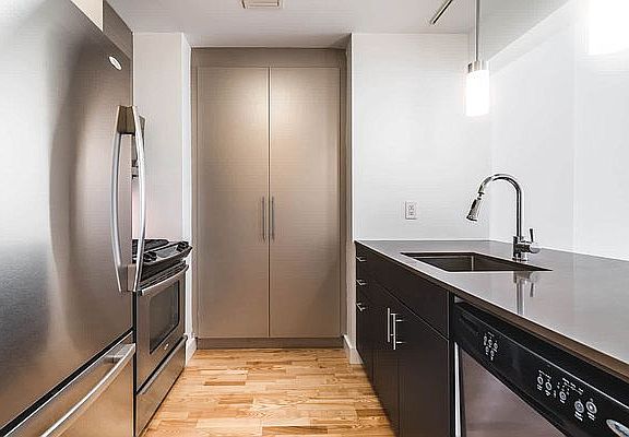 5th image of 500 W 23rd St APT 4K