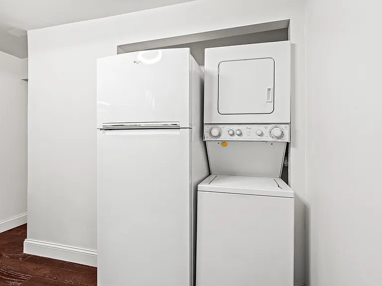 315 Neptune Blvd #1 — Photo 15