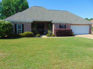 203 Old Town Cir, Brandon, MS 39042