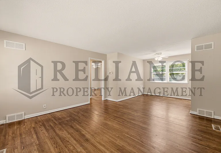2017 S Green Acres Dr — Photo 10