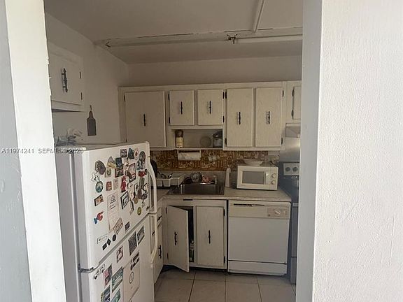3rd image of 220 SW 9th Ave APT 510