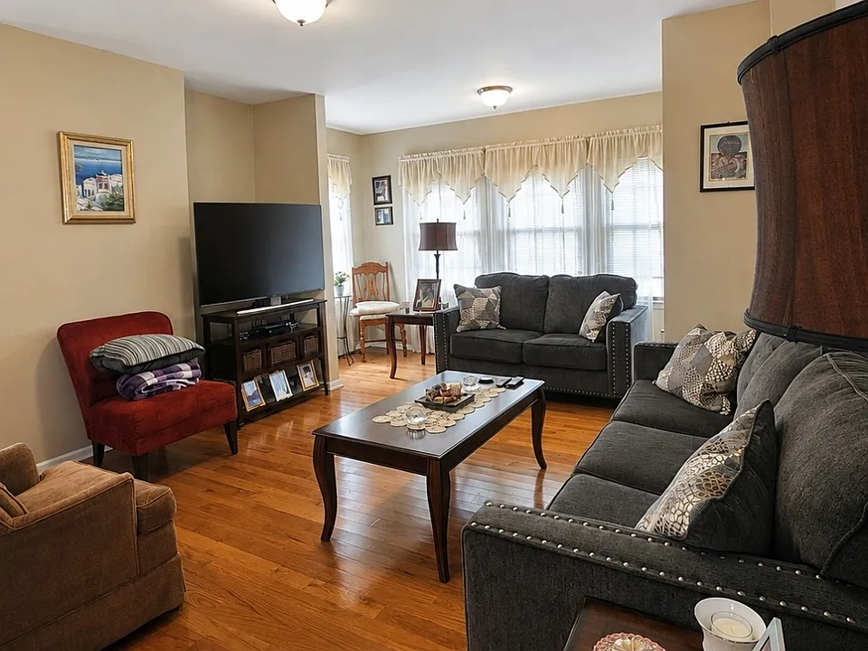 64 James St #1