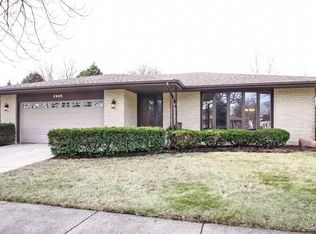 1820 N Aralia Dr, Mount Prospect, IL 60056