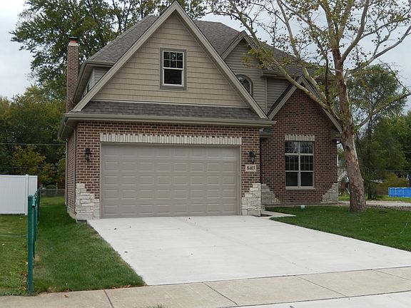 2nd image of 8403 Mayfield Ave
