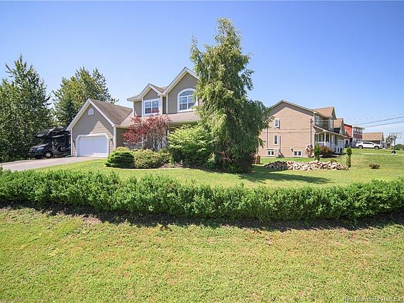 2nd image of 11 Granite Dr