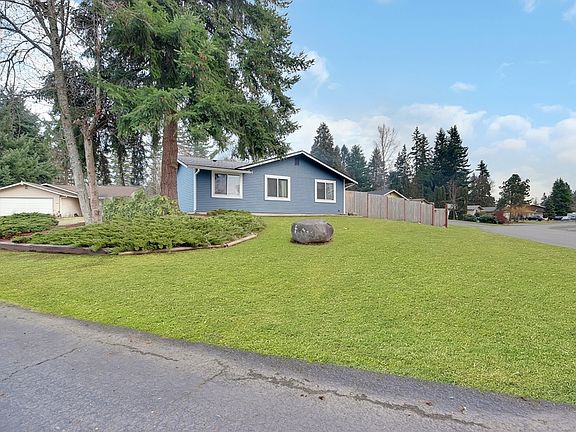 3rd image of 12120 161st St E