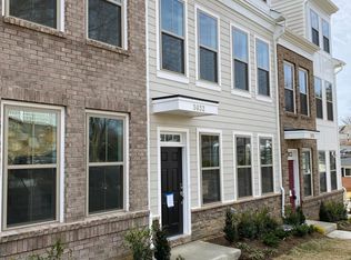 3028 20th St S, Arlington, VA 22204