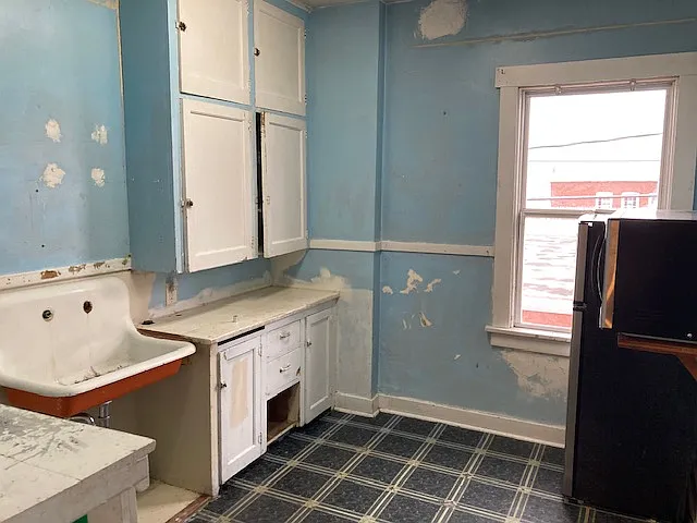 376 N Elm St #5 — Photo 4
