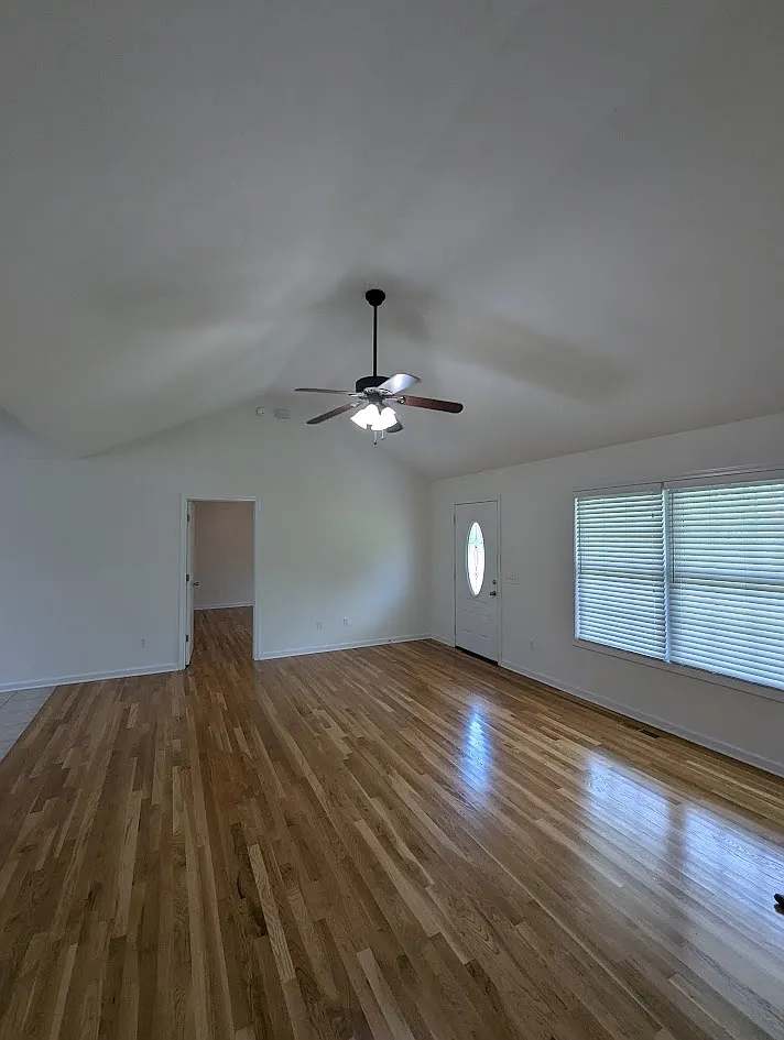 3 bed, 1505 sqft, $2,295 — Photo 3