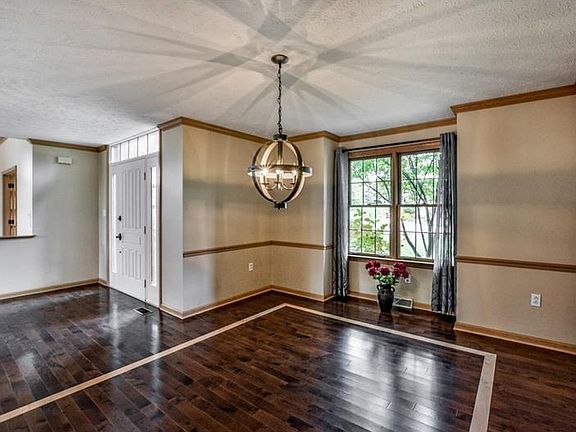 4th image of 600 Redwood Ct