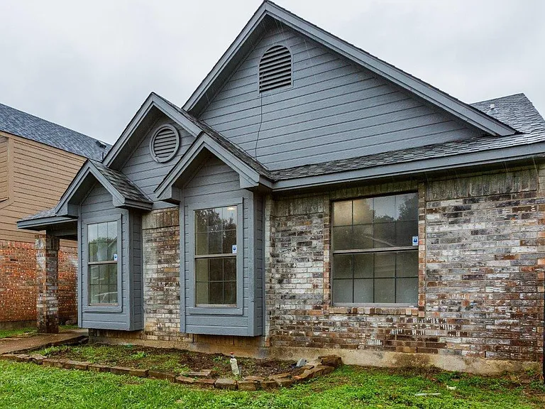 10611 Woodleaf Dr — Photo 16