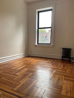 4th image of 45-37 47th St #2RR