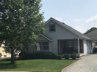541 1st Ave NE, Carmel, IN 46032