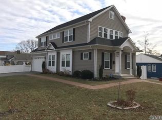 107 Central Ave, Patchogue, NY 11772