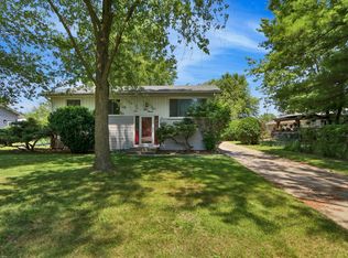 411 Locust St, North Aurora, IL 60542