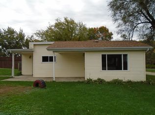 1609 Gilman Ave, Mendota, IL 61342