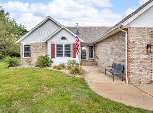 2018 W Coachlight Dr, Jackson, MI 49201