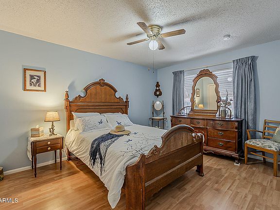 5th image of 10616 W Camden Avenue