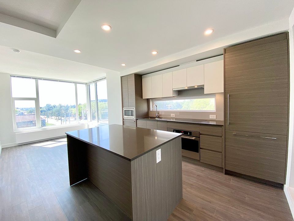 1st image of 13615 Fraser Hwy #300