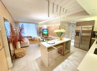 1010 SW 2nd Ave #601, Miami, FL 33131