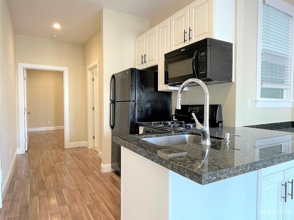 1st image of 2265 Mission St APT 7