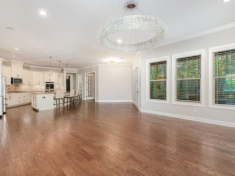 2405 Trenton Park Ln — Photo 13