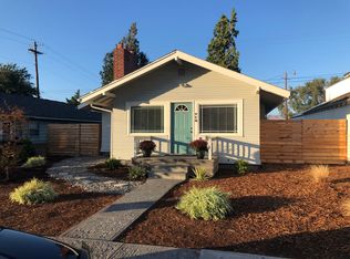 719 W 9th St, The Dalles, OR