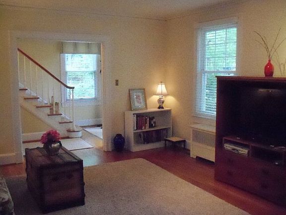 3rd image of 308 Virginia Ave